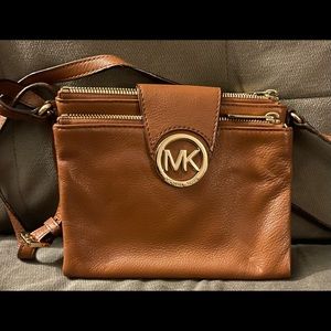 Michael Korse crossbody purse